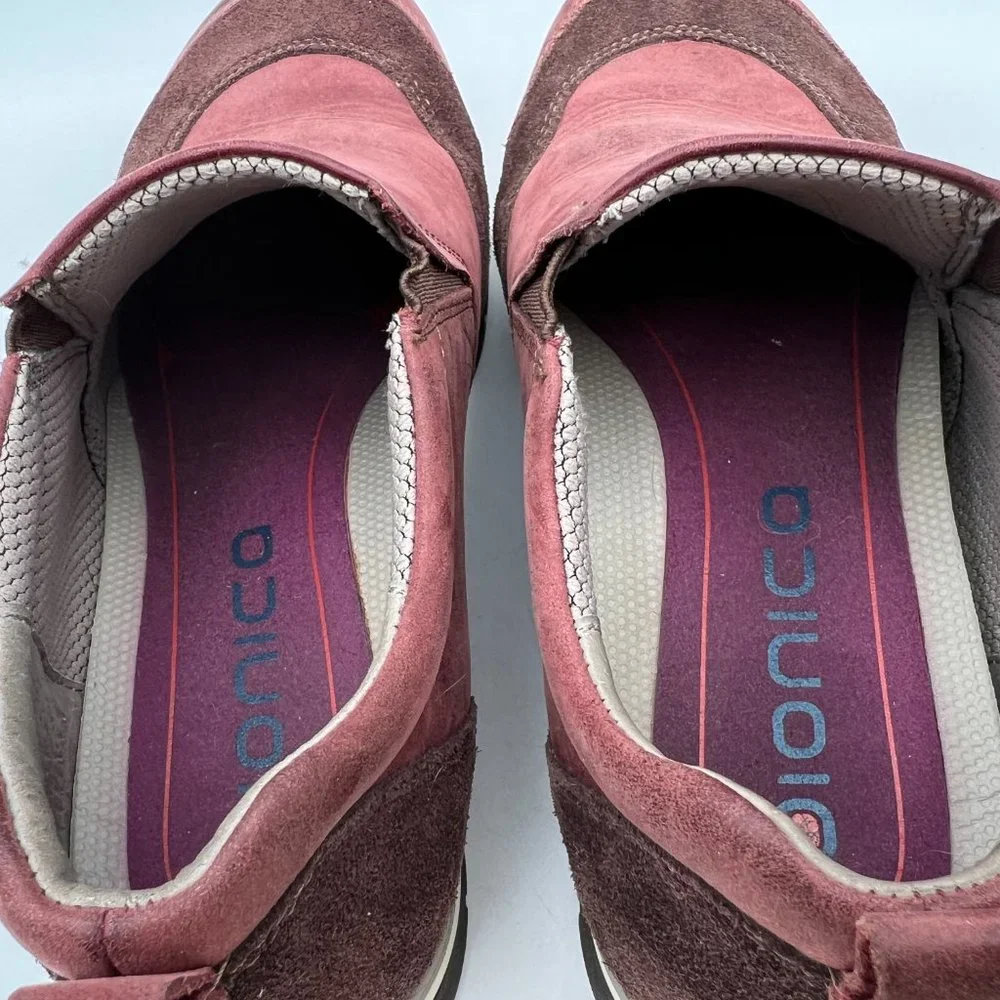 Bionica Talma‎ Red/Maroon Leather Slip-On Sneakers Size 8